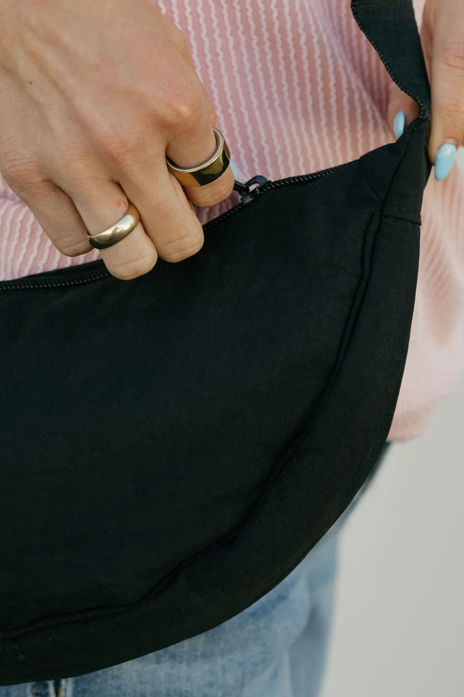 Faire Cara Crescent Bag Black New