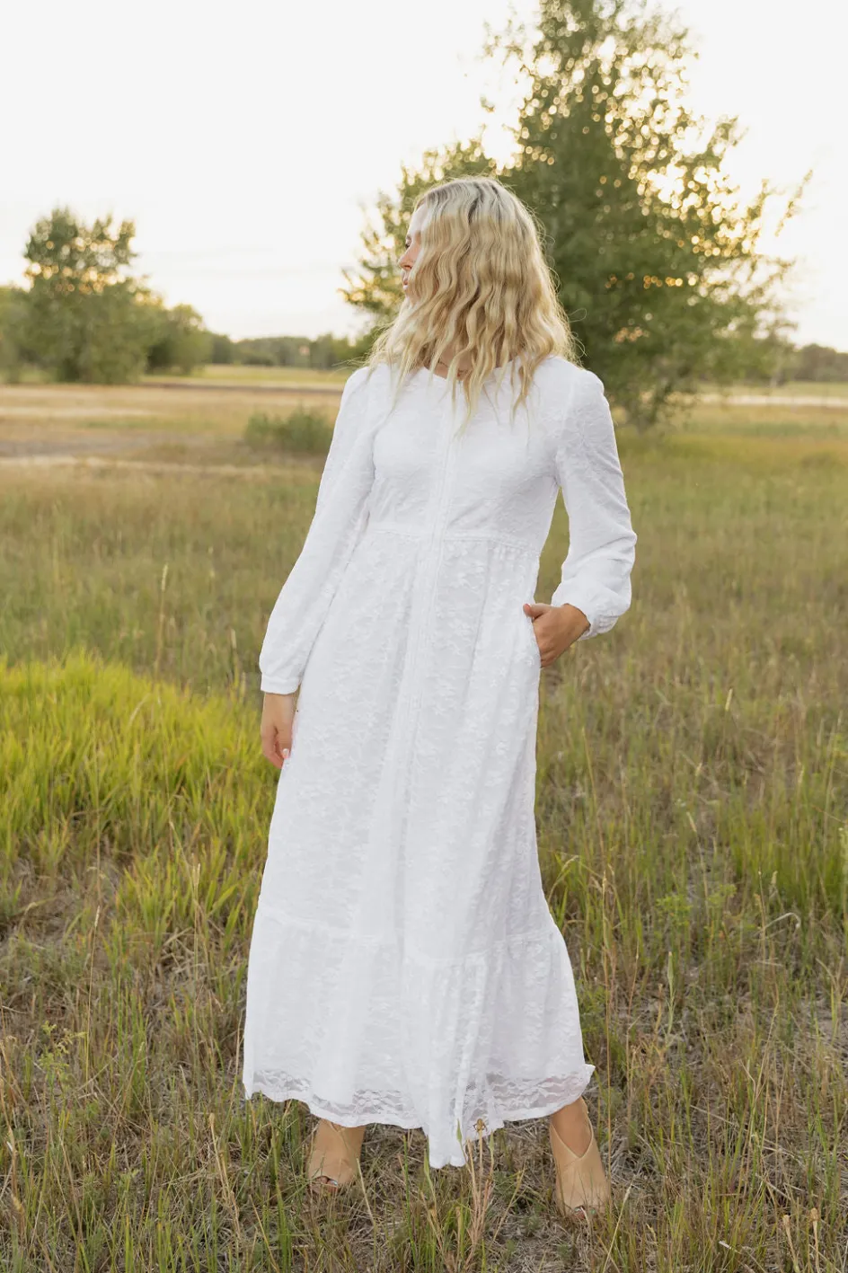 Tea N Rose Caroline Dress- White Online