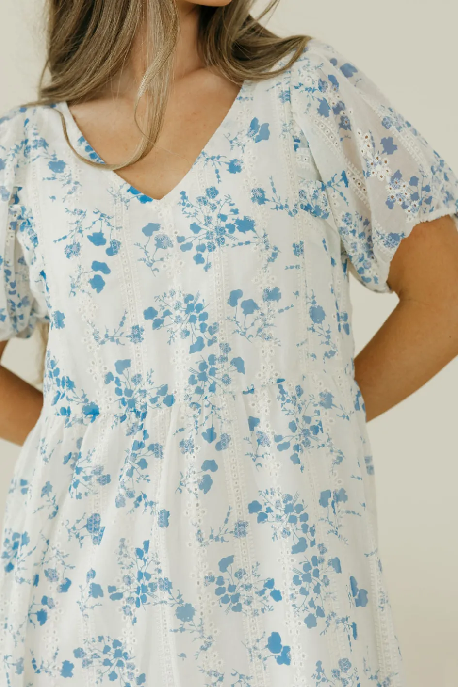 Dongguan Huoyoung Apparel Co Evie Dress-Ivory/Blue White Clearance