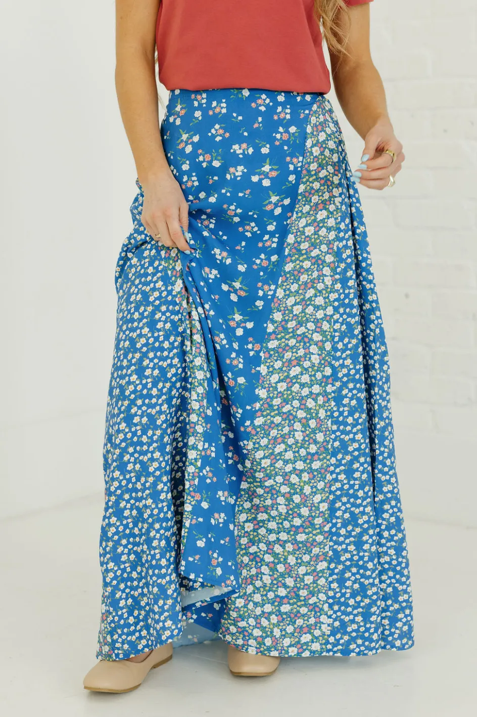Aemi & Co. Jude Skirt-Cobalt Floral Fashion