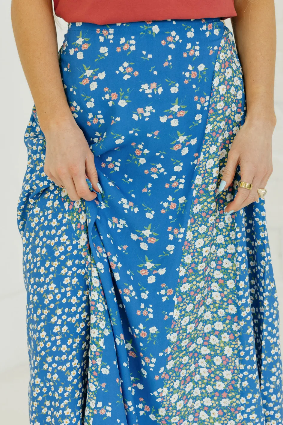 Aemi & Co. Jude Skirt-Cobalt Floral Fashion