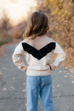 Dongguan Huoyoung Apparel Co Little Girl's Wally Sweater-Cream/Black/Tan New