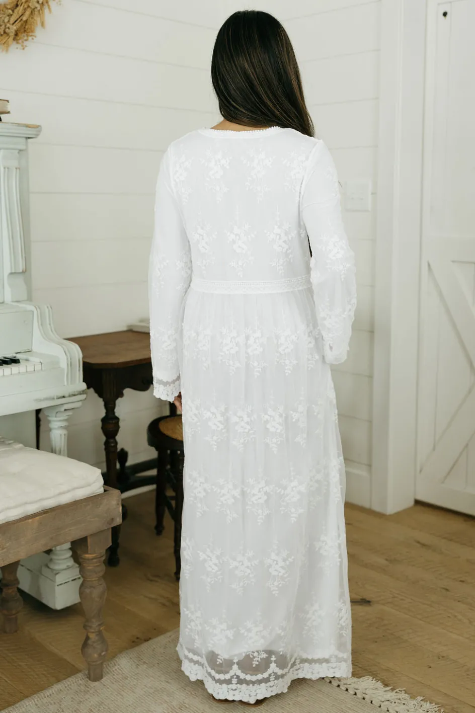 Tea N Rose Melanie Dress- White Online