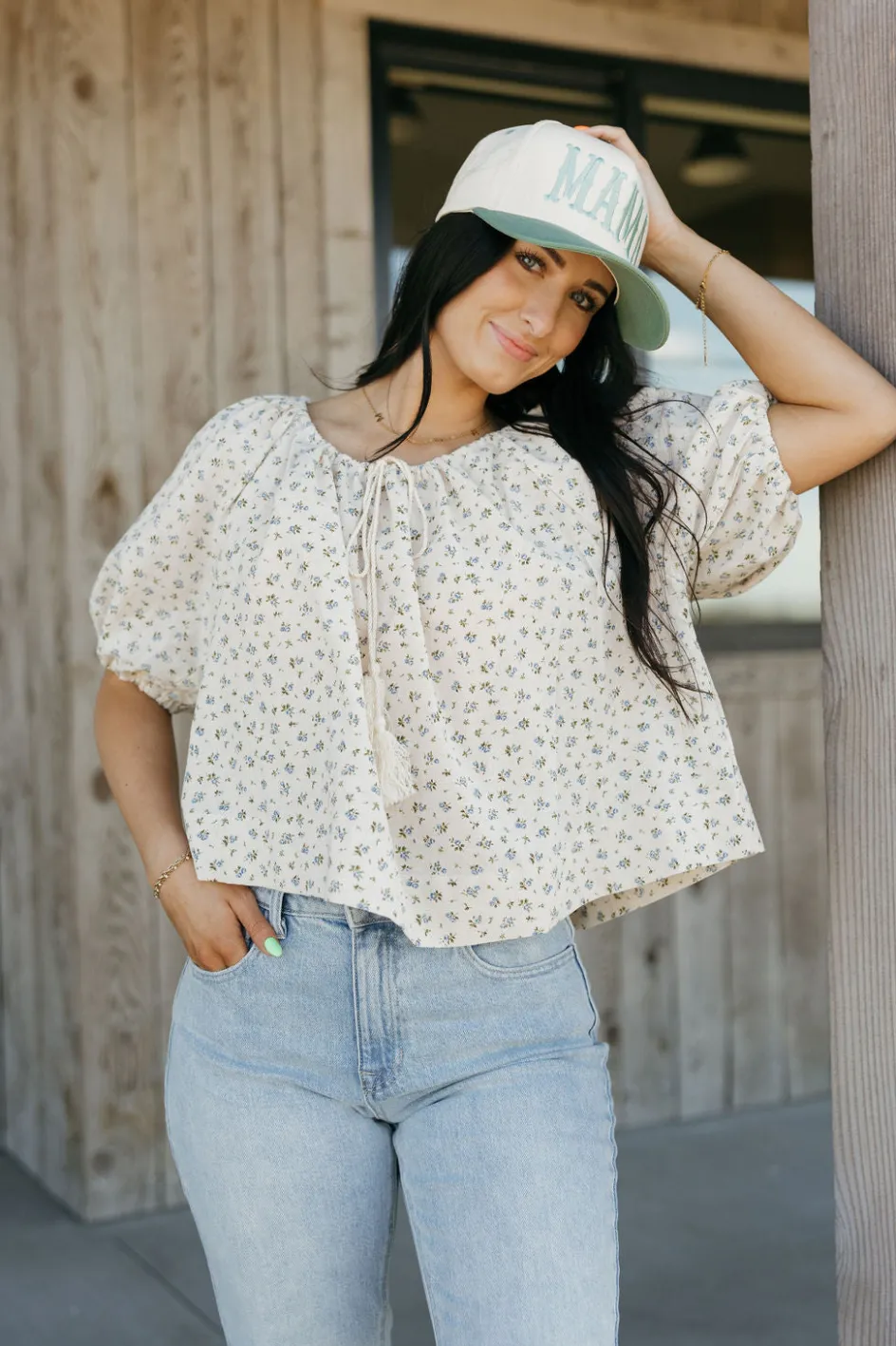 Buttermelon Oaklee Top-Taupe/Blue Neutral Outlet