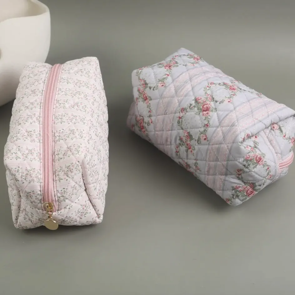 Faire Quilted Cosmetic Bag PinkFloral/BlueFloral Best