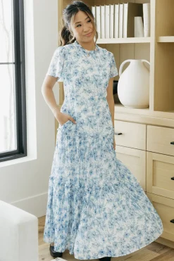 Dongguan Huoyoung Apparel Co Rose Garden Dress- Floral Blue Online