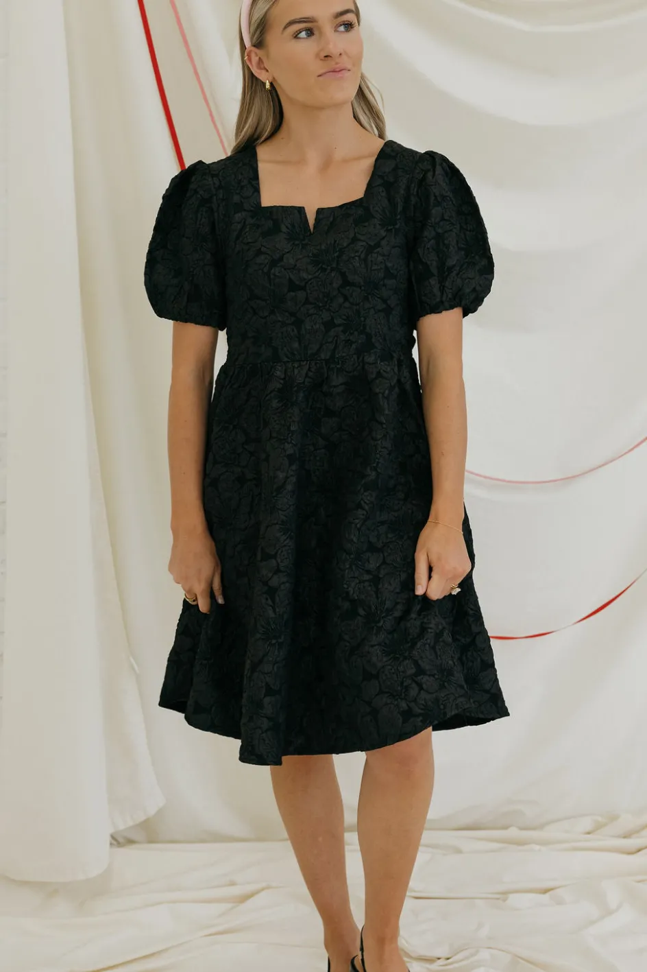 Dongguan Huoyoung Apparel Co Smitten Dress- Black New