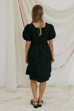 Dongguan Huoyoung Apparel Co Smitten Dress- Black New