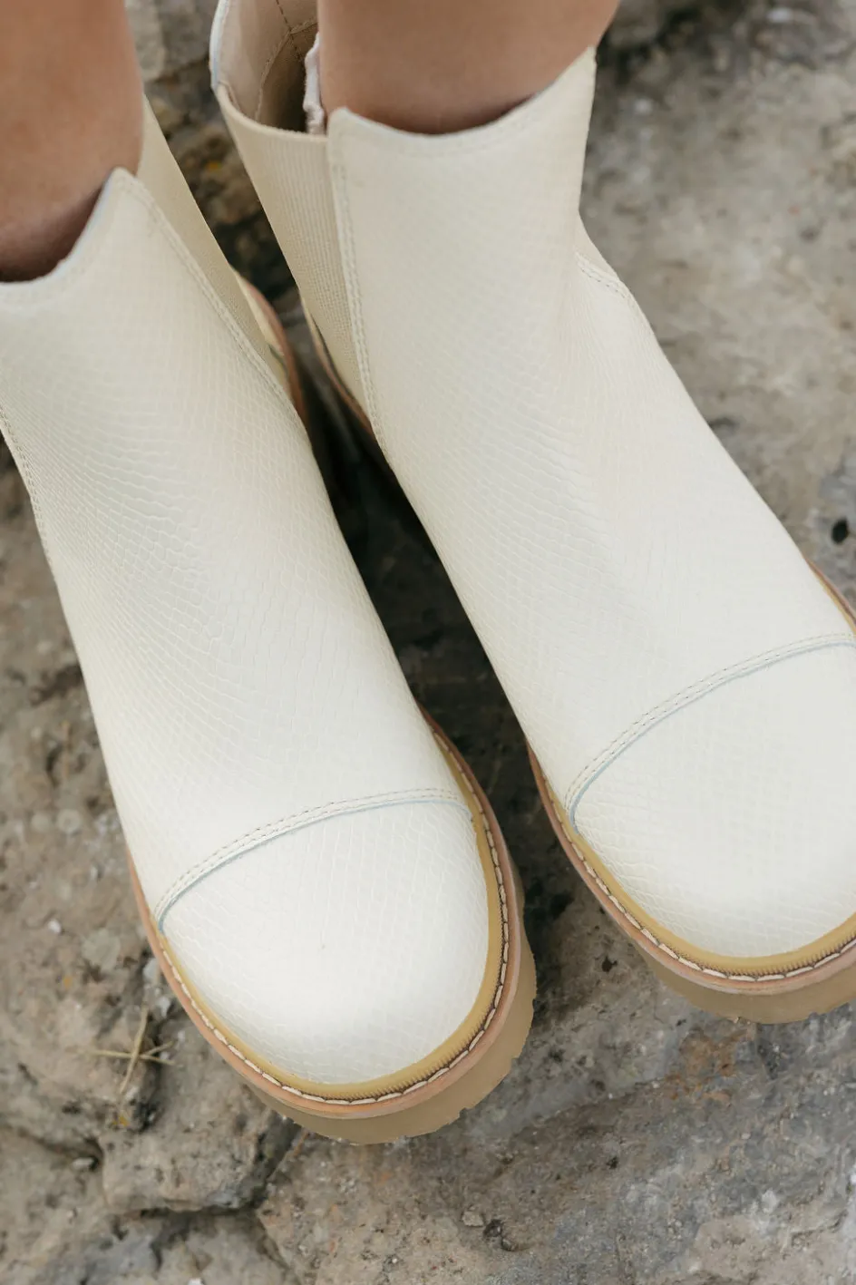 Sorel Joan Now Chelsea-Bleached Ceramic/Gum Sale