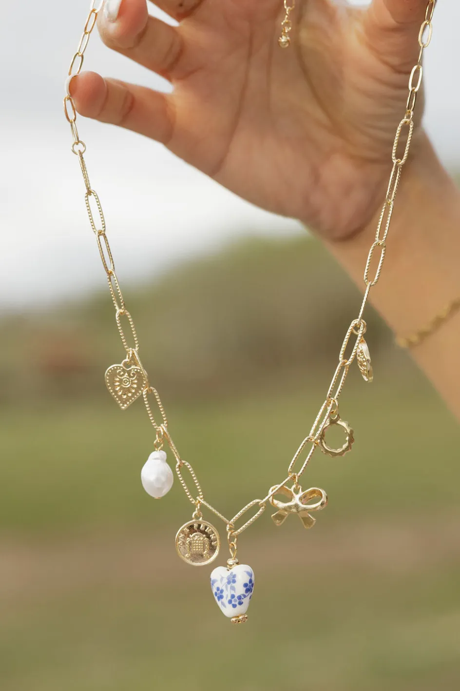 Wall to Wall Tatiana Necklace- Gold Hot