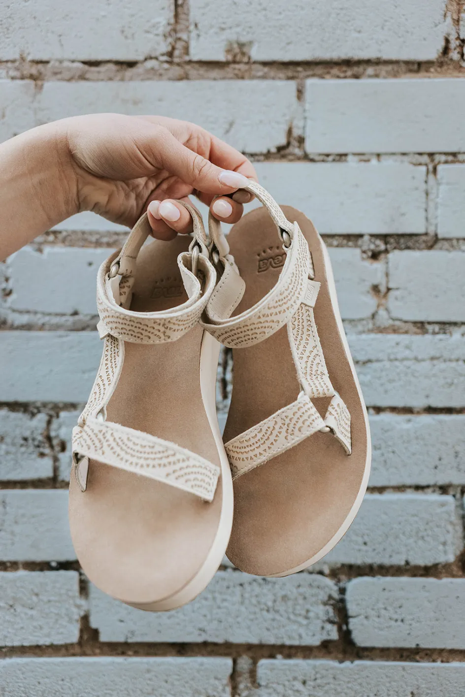 Teva Midform Sandals-White Swan Best